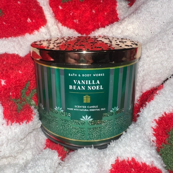 Bath & Body Works Other Bbw Vanilla Bean Noel Candle Poshmark